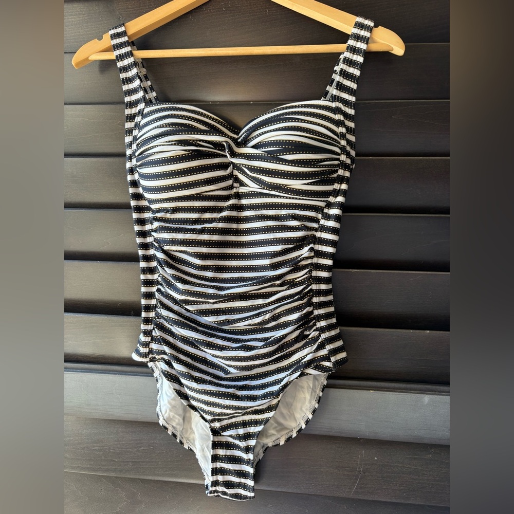 Niptuck Swimsuit One Piece Black White Gold Stripe Size 6 molded cups
